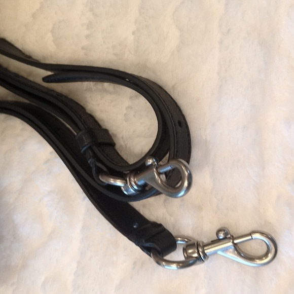 Rebecca Minkoff Edie Maxi Crescent Crossbody. Chain Can Be Worn On Off Bag - Picture 6 of 8